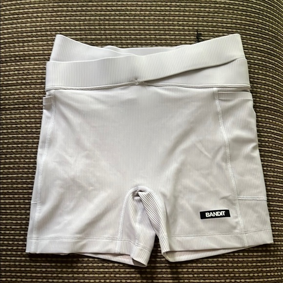 NWT Bandit Running Striped Cadence Crossover 5" Shorts size small Light Thistle - Picture 1 of 8